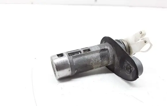 Honda Prelude Tailgate exterior lock 