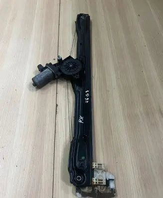 Iveco Daily 6th gen Front door electric window regulator 5801529324