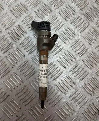 BMW 3 F30 F35 F31 Fuel injector 8514148 0445110743
