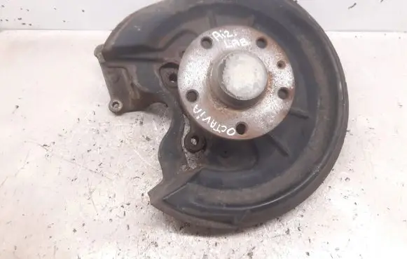 Skoda Octavia Mk2 (1Z) Rear wheel hub spindle/knuckle 
