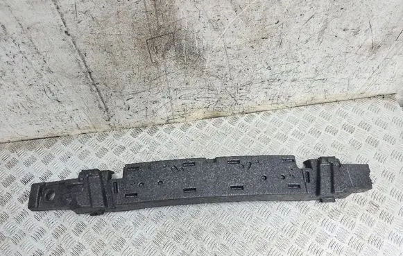 Front bumper foam support bar