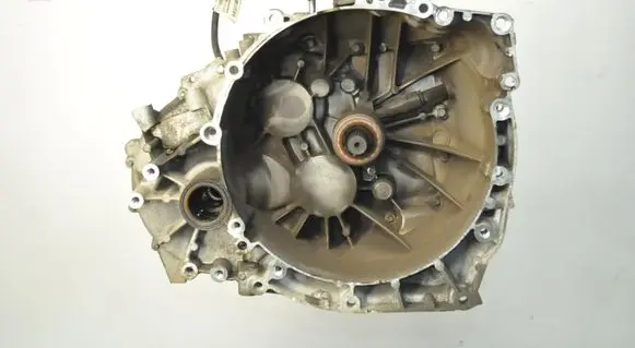 Volvo XC40 Manual 6 speed gearbox JU3R7002EHC