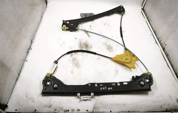 BMW 3 E92 E93 Front door electric window regulator LH985010