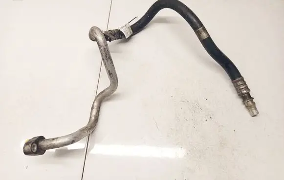 Mercedes-Benz CLS C219 Air conditioning (A/C) pipe/hose A2118303915