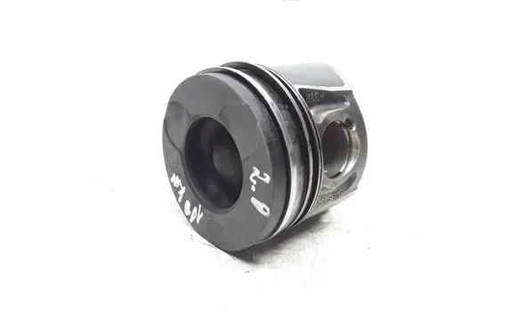 Volvo V70 Piston 
