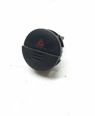 Nissan X-Trail T30 Hazard light switch 06016