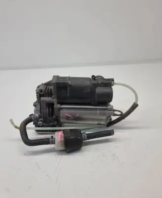 Mercedes-Benz CLA C117 X117 W117 Air suspension compressor/pump A1663200204