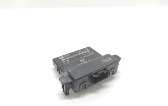 Volkswagen PASSAT B6 Gateway control module 3C0907530C 3C0907951A