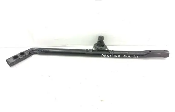 Chrysler Pacifica Radiator support slam panel bracket 68231357AB