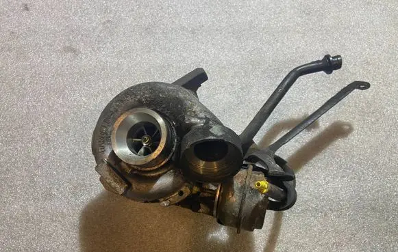 Mercedes-Benz C W203 Turbo a6110960999 6110960999