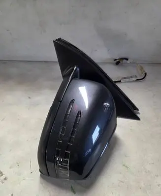 Mercedes-Benz GL X166 Front door electric wing mirror A1668103116