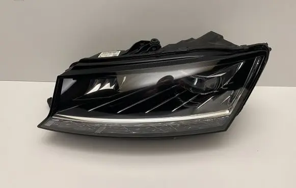 Skoda Fabia Mk3 (NJ) Headlight/headlamp 6V1941015F LE17A6402