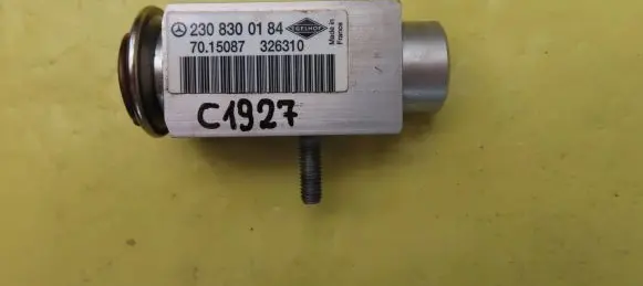 Mercedes-Benz C W204 Air conditioning (A/C) expansion valve 2308300184