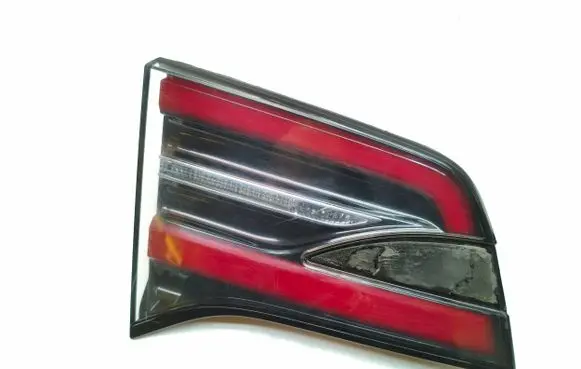 Tesla Model X Tailgate rear/tail lights 103433800A 0200002070000 00200302