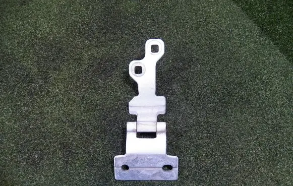 Renault Master III Rear door upper hinge