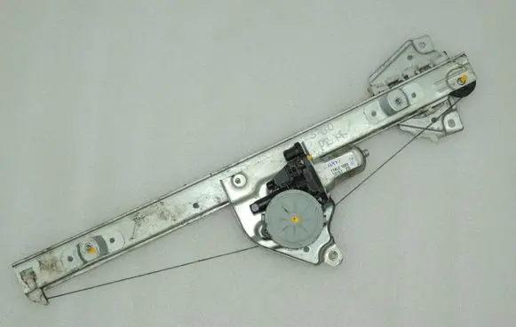 Suzuki Grand Vitara II Front door window regulator with motor 8340265J01 8340265J00