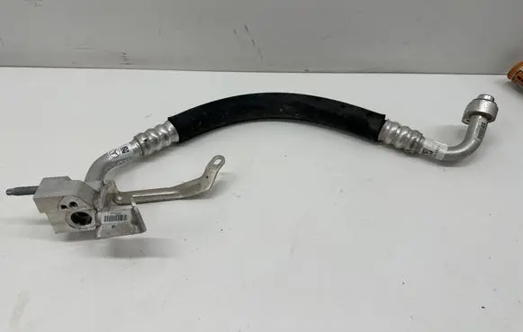 Mercedes-Benz EQA Air conditioning (A/C) pipe/hose A2438307400
