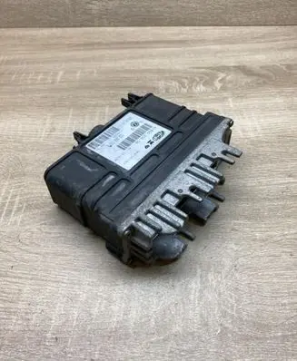 Volkswagen Golf III Engine control unit/module ECU 032906030K 6160025608