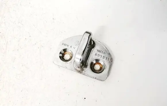 Renault Megane III Front door lock loop/hook striker 003311