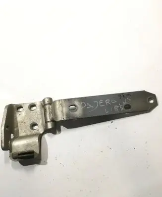 Mitsubishi Pajero Loading door upper hinge 