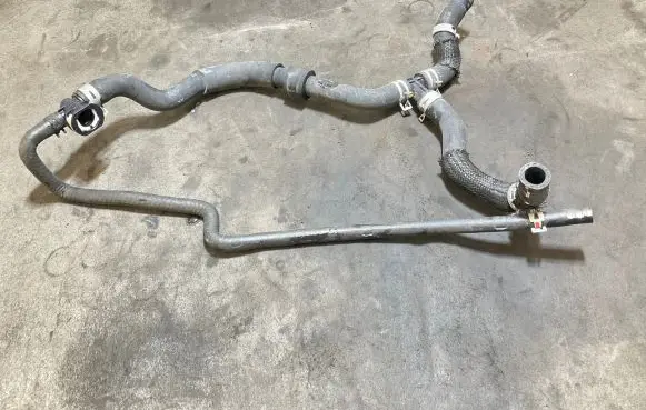 Lexus RX 450H Engine coolant pipe/hose