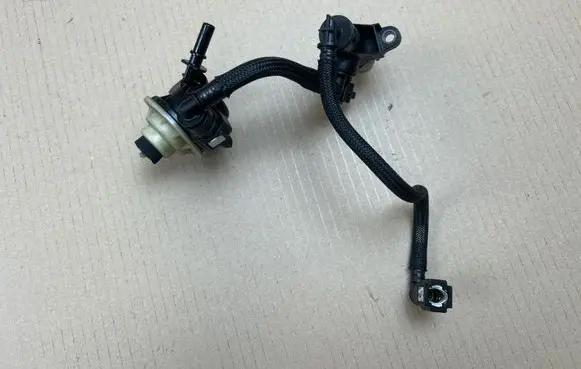 Opel Combo E Fuel line pipe
