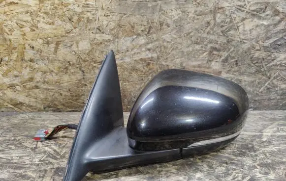 Jaguar XJL Front door electric wing mirror