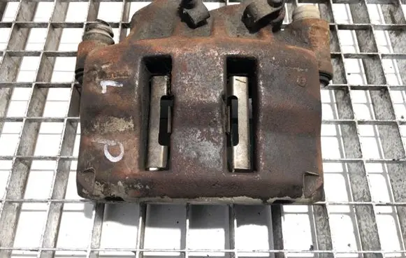 Front brake caliper
