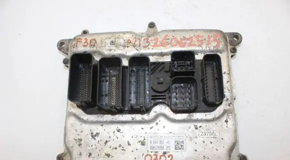 BMW 3 F30 F35 F31 Engine control unit/module ECU 8603352 0261S08904 030129999