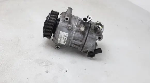 Volkswagen Caddy Air conditioning (A/C) compressor (pump) 1K0820808F 0445401404