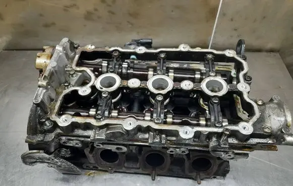 Audi A6 Allroad C6 Engine head 06E103374A