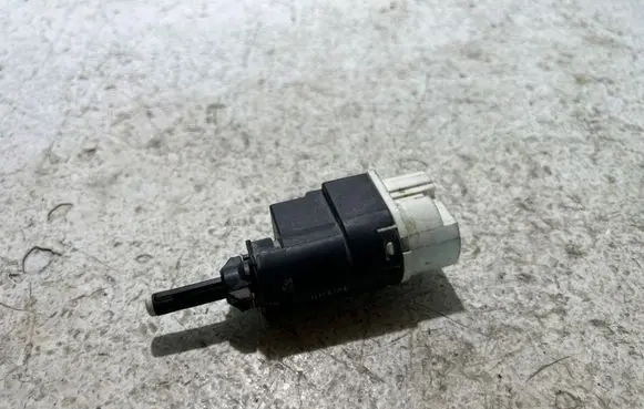 Ford Fiesta Brake pedal sensor switch 253206170R