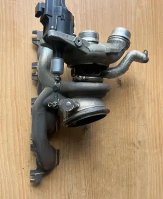 BMW 5 G30 G31 G38 Turbo 7637563 8060931823 4947702400