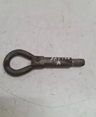 Opel Zafira A Towing hook eye 