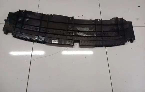 Engine splash shield/under tray