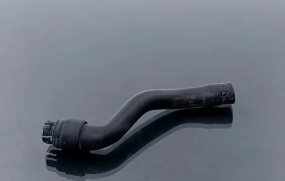 Opel Zafira A Engine coolant pipe/hose 9129551 000041721