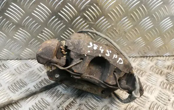 Mercedes-Benz E W210 Front brake caliper