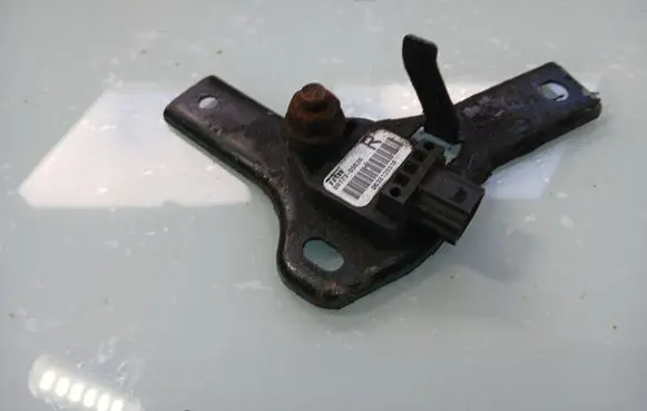 Toyota Avensis T250 Airbag deployment crash/impact sensor 8917305030 8917305030R