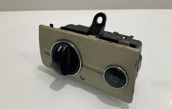 Mercedes-Benz E W211 Light switch 2115450104 04056002 A2115450104
