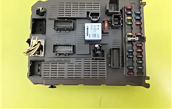 Peugeot 807 Comfort/convenience module 9649477480