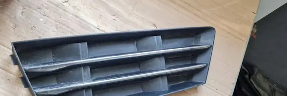 Audi A4 S4 B9 Front bumper lower grill 8W0807681B