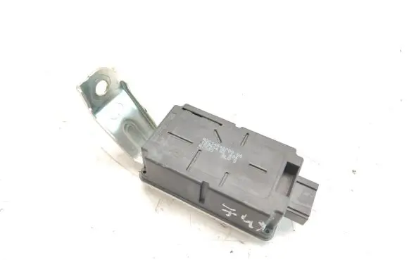 Suzuki Swift III Tire pressure control unit 3716052R00 A2C99172603
