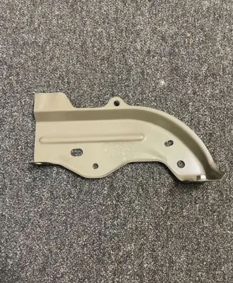 Headlight/headlamp mounting bracket