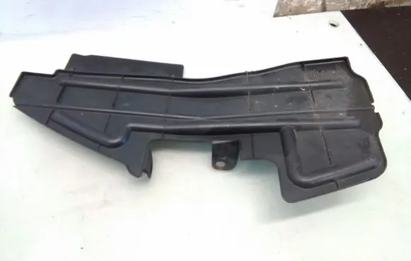 Toyota Avensis T250 Other engine bay part 5239405010