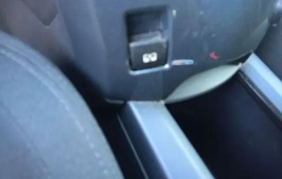 Peugeot 5008 Sunroof switch 