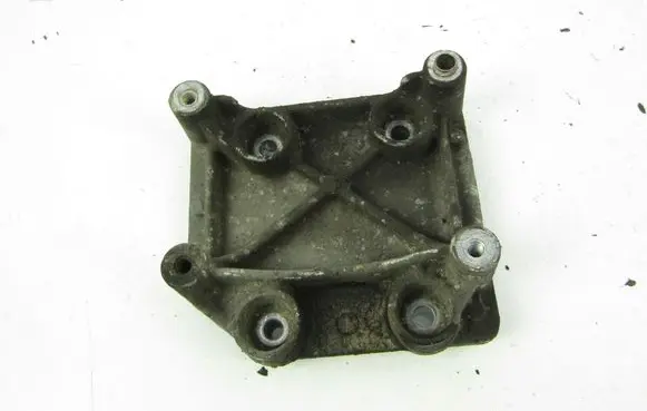 Citroen C3 Engine mounting bracket 9636693780