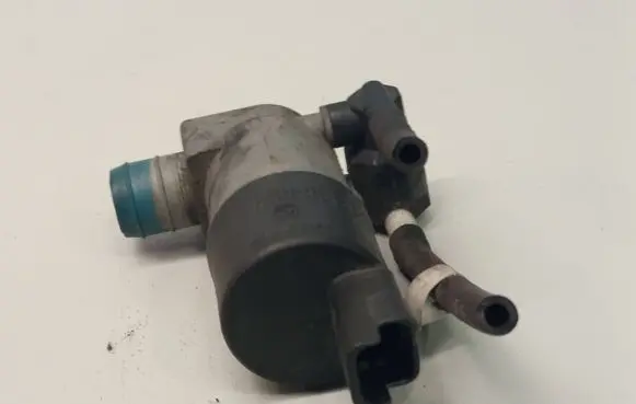 Nissan Pathfinder R51 Windscreen/windshield washer pump 9641553880