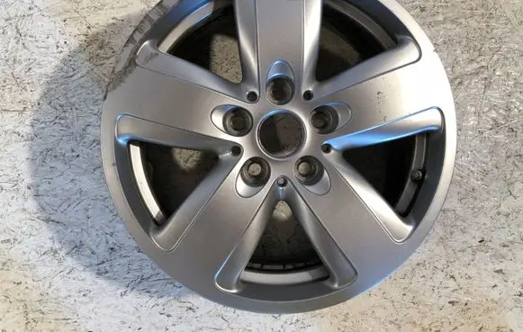 R16 alloy rim