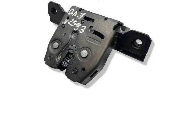 Opel Astra J Tailgate/trunk/boot lock/catch/latch 13567646