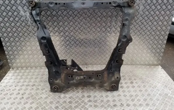 Nissan X-Trail T32 Front subframe